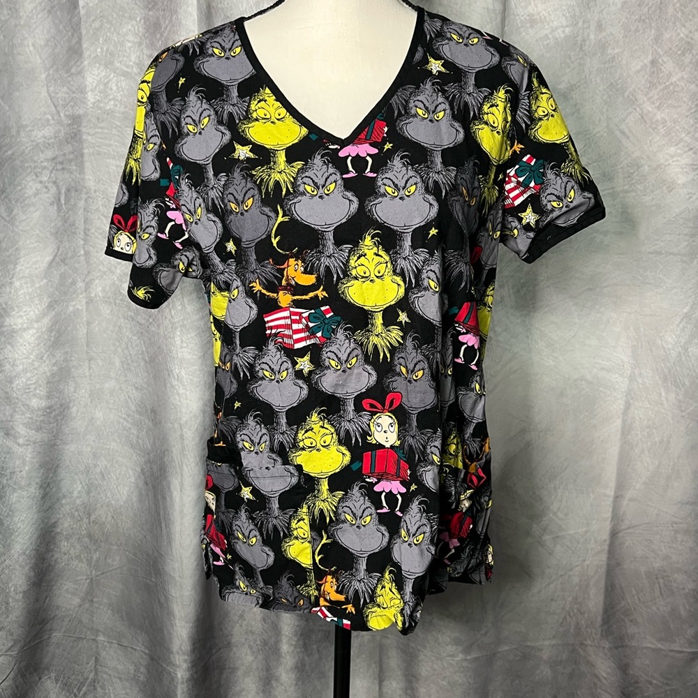 Dr. Seuss Grinch, Cindy Lou Who & Max Scrub Top - MED